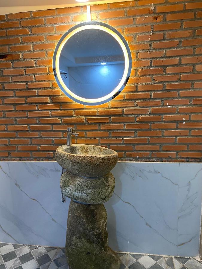 Floor River View Кат Тиен Екстериор снимка